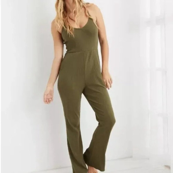 Aerie Kick-It Flare Ribbed Jumpsuit Olive Green Size Large - Picture 1 of 10
